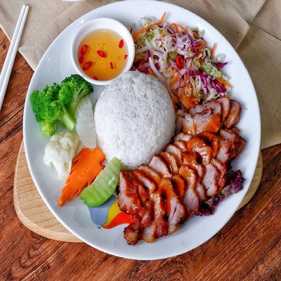 Cơm tấm xíu mại