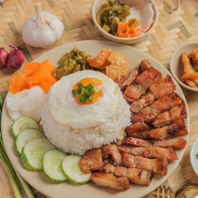 Cơm tấm ba chỉ nướng