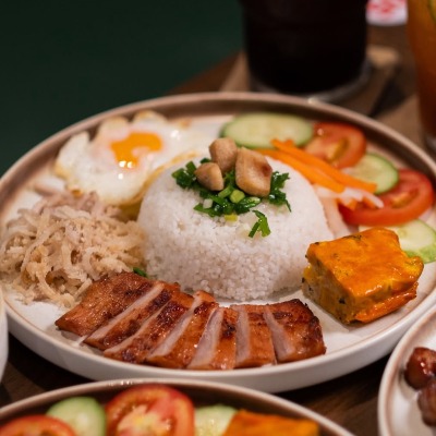 Cơm tấm nạc nọng, bì, chả, trứng